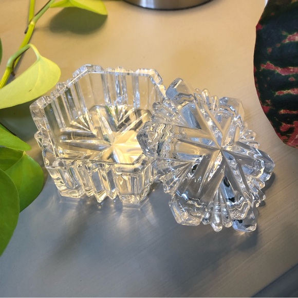 Vintage Mikasa Glass Jewelry Holder - Picture 4 of 13